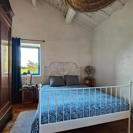 Duplex In A Farm House In Provence -- 10 Min From Arles! 別荘 *